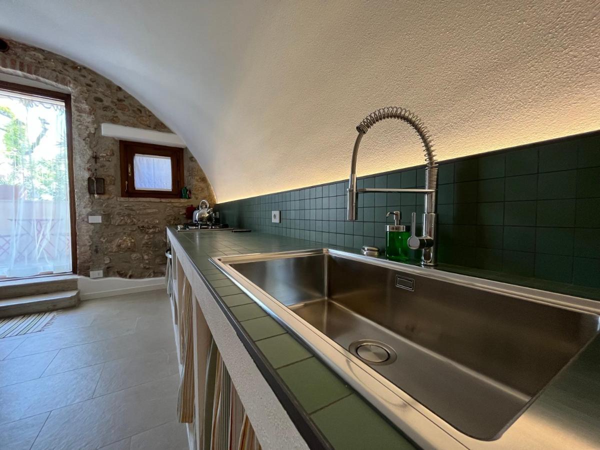 Bilocale A Due Passi Dal Lago Moniga del Garda Buitenkant foto